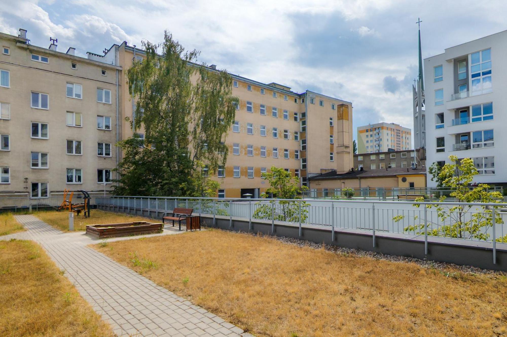 Batorego 7 Apartament With Terrace & Parking Downtown Gdynia By Renters Екстер'єр фото