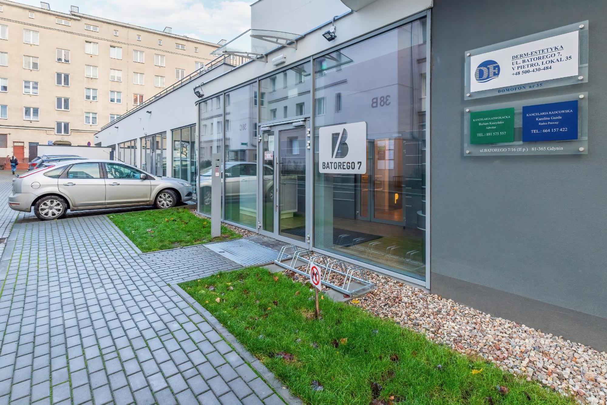 Batorego 7 Apartament With Terrace & Parking Downtown Gdynia By Renters Екстер'єр фото